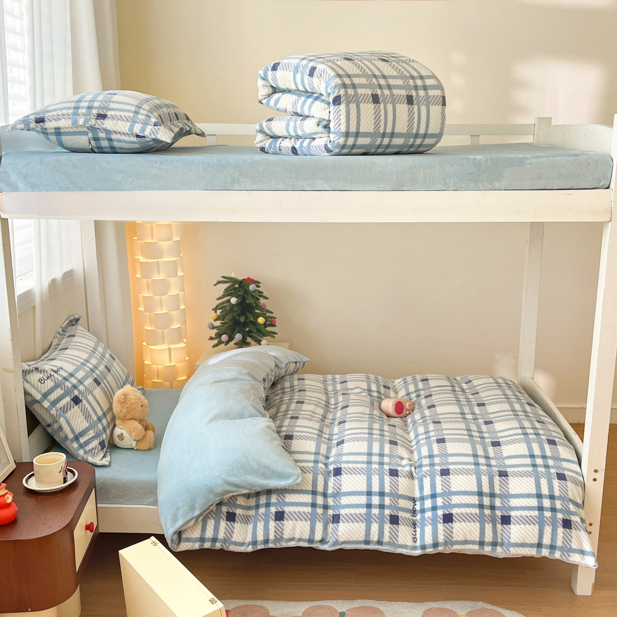 91家纺网 家纺一手货源 找家纺 寻米 2025新款高克重加厚保暖牛奶绒床笠-宿舍图 蓝色恋人