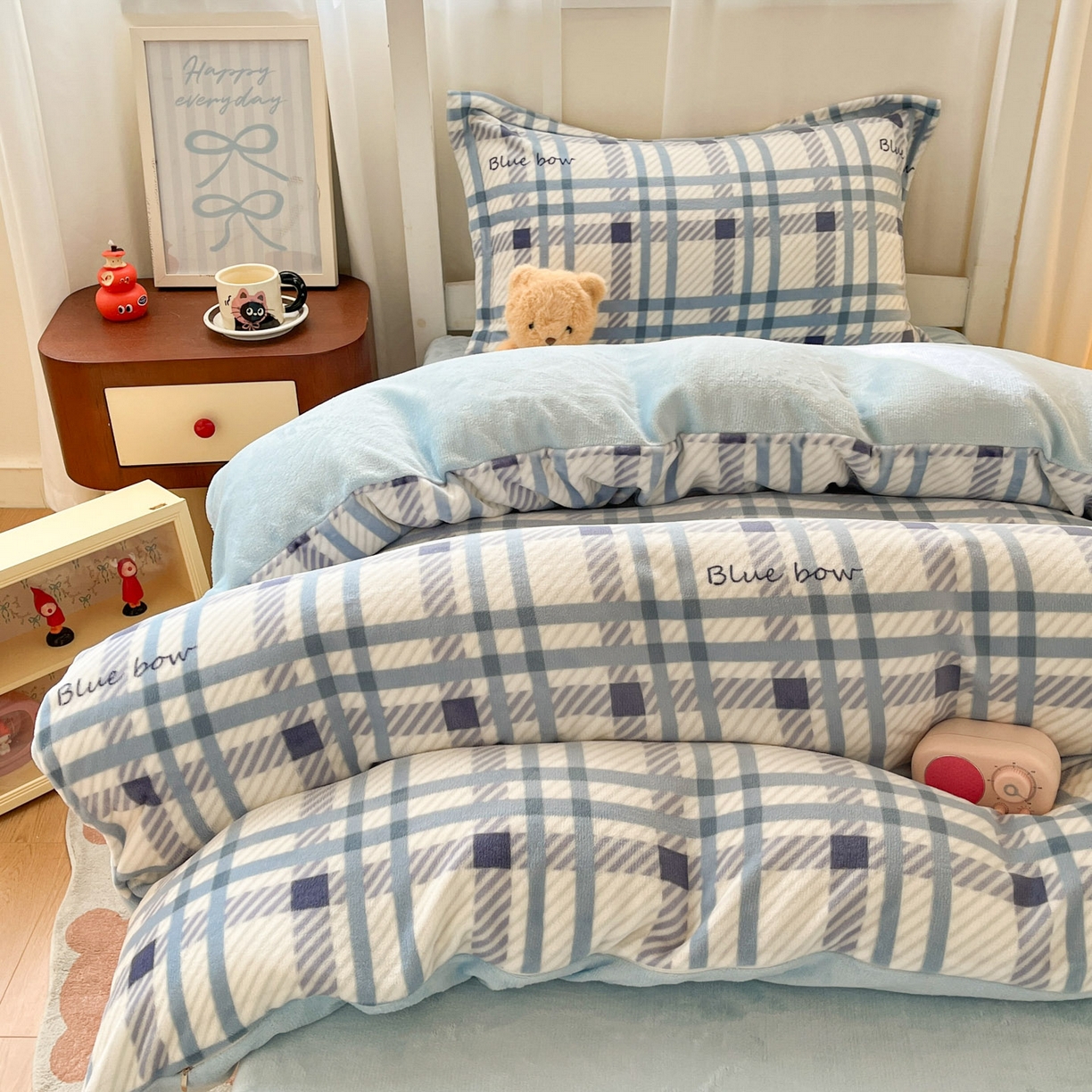 91家纺网 家纺一手货源 找家纺 寻米 2025新款高克重加厚保暖牛奶绒床笠-宿舍图 蓝色恋人