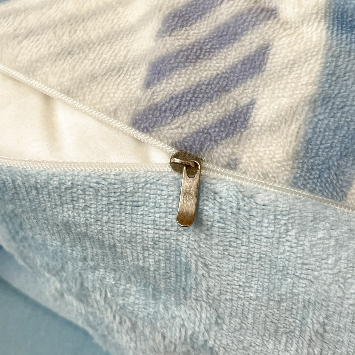 91家纺网 家纺一手货源 找家纺 寻米 2025新款高克重加厚保暖牛奶绒床笠-宿舍图 蓝色恋人