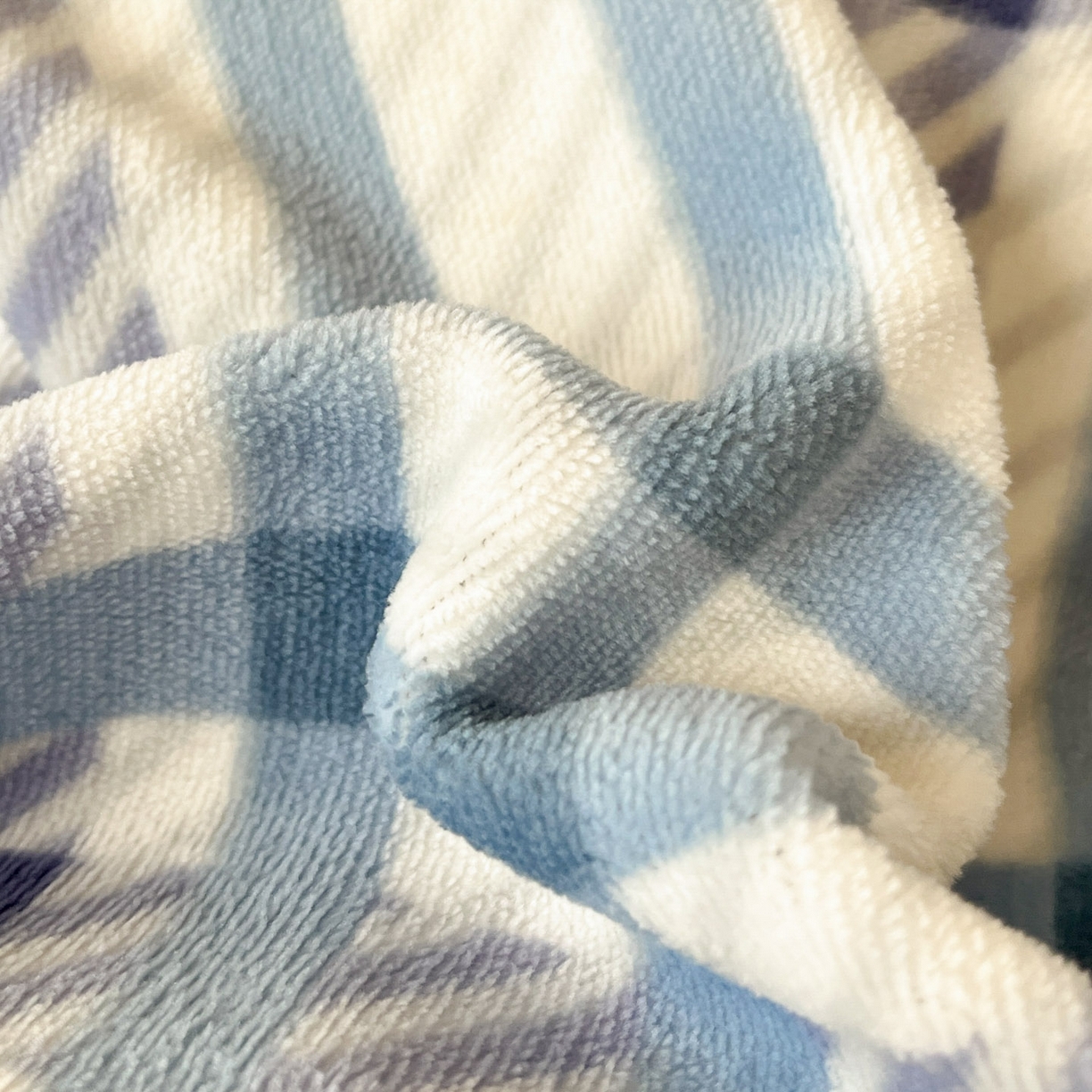 91家纺网 家纺一手货源 找家纺 寻米 2025新款高克重加厚保暖牛奶绒床笠-宿舍图 蓝色恋人