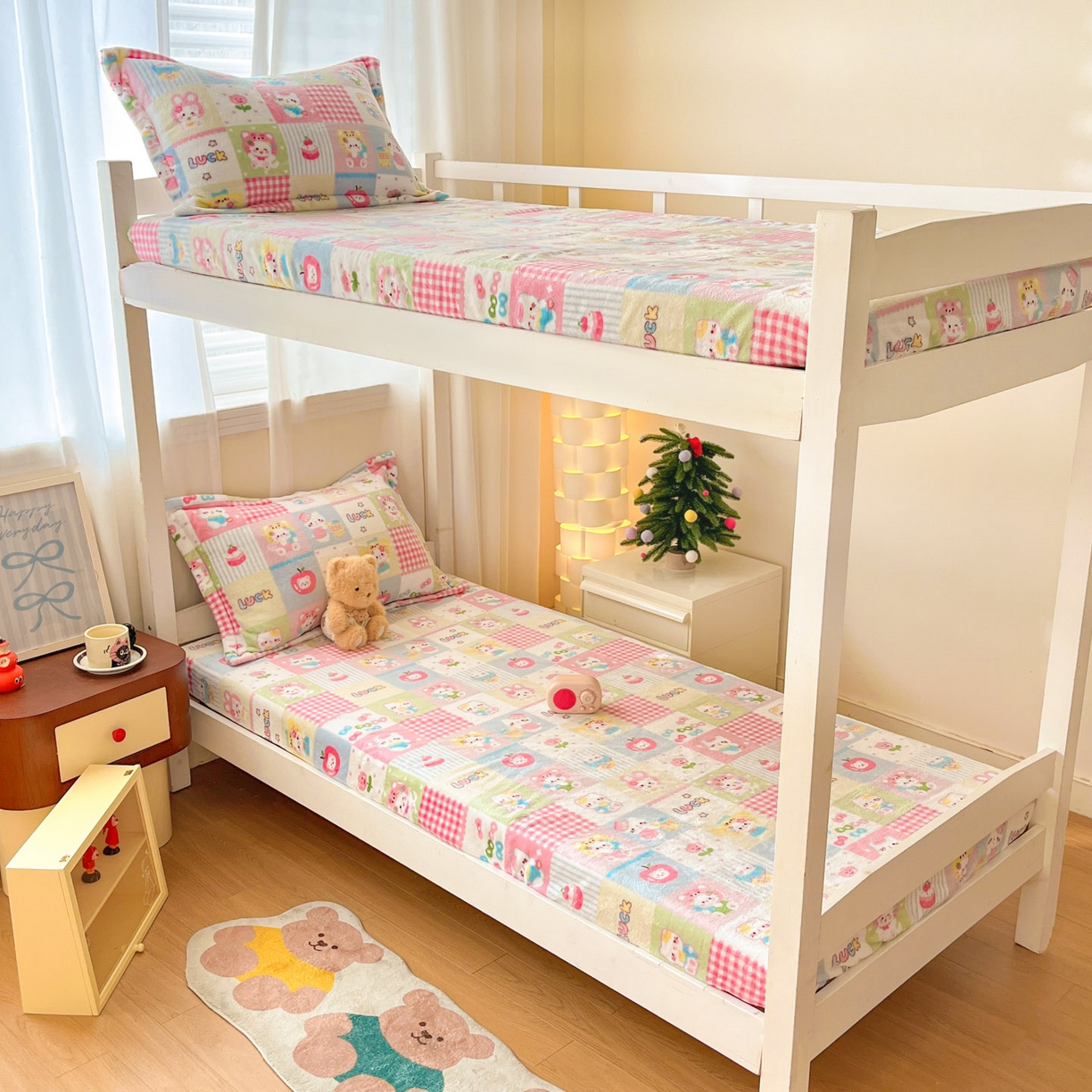 91家纺网 家纺一手货源 找家纺 寻米 2025新款高克重加厚保暖牛奶绒床笠-宿舍图 恋爱日记