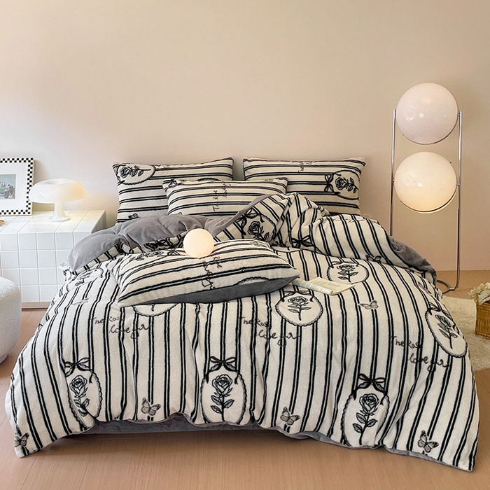 91家纺网 家纺一手货源 找家纺 安哆啦家纺 2025新款高克重兔毛绒印花牛奶绒四件套 花意浓