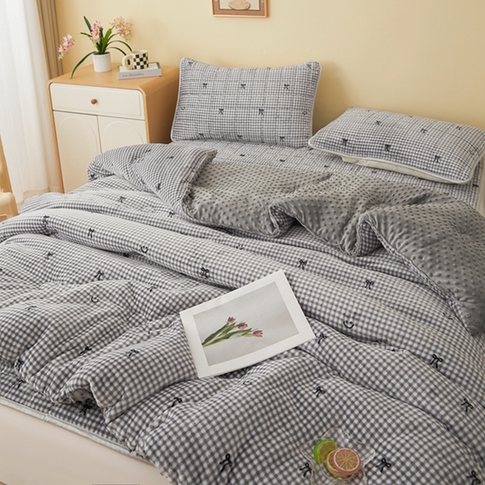 91家纺网 家纺一手货源 找家纺 （总）柏薇 2025新款A类牛奶绒豆豆绒加厚冬被被子被芯