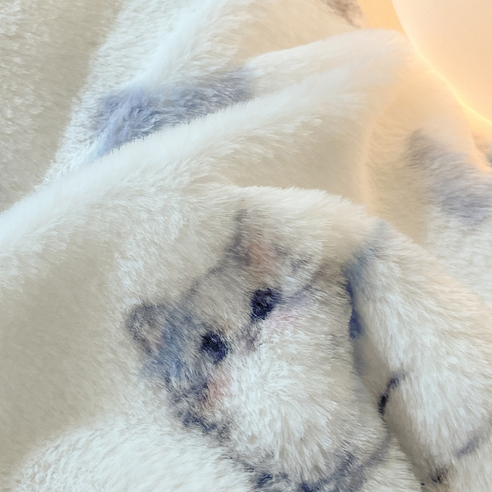 91家纺网 家纺一手货源 找家纺 安哆啦家纺 2025新款高克重兔毛绒印花牛奶绒四件套 精致猫