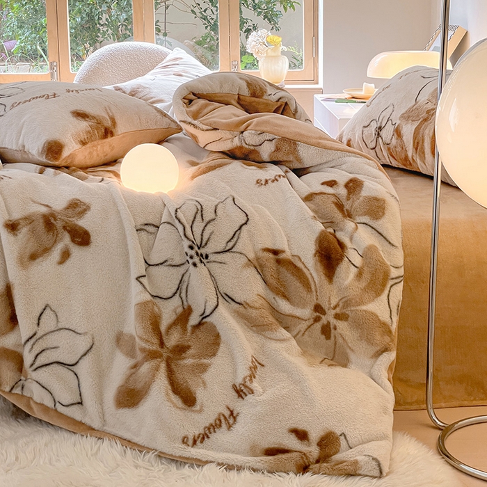 91家纺网 家纺一手货源 找家纺 安哆啦家纺 2025新款高克重兔毛绒印花牛奶绒四件套 空谷幽兰