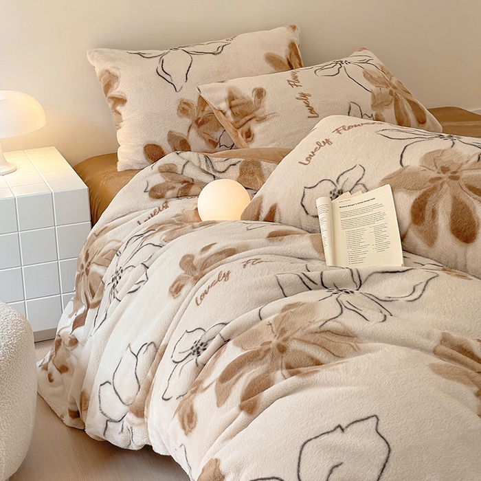 91家纺网 家纺一手货源 找家纺 安哆啦家纺 2025新款高克重兔毛绒印花牛奶绒四件套 空谷幽兰