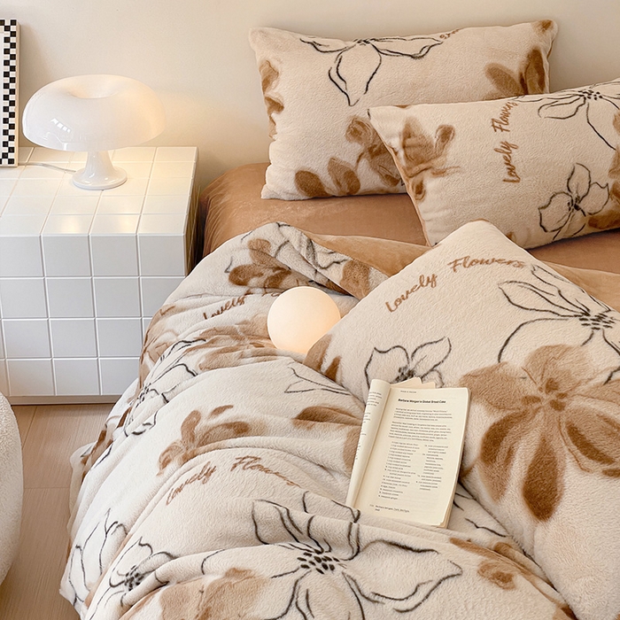 91家纺网 家纺一手货源 找家纺 安哆啦家纺 2025新款高克重兔毛绒印花牛奶绒四件套 空谷幽兰