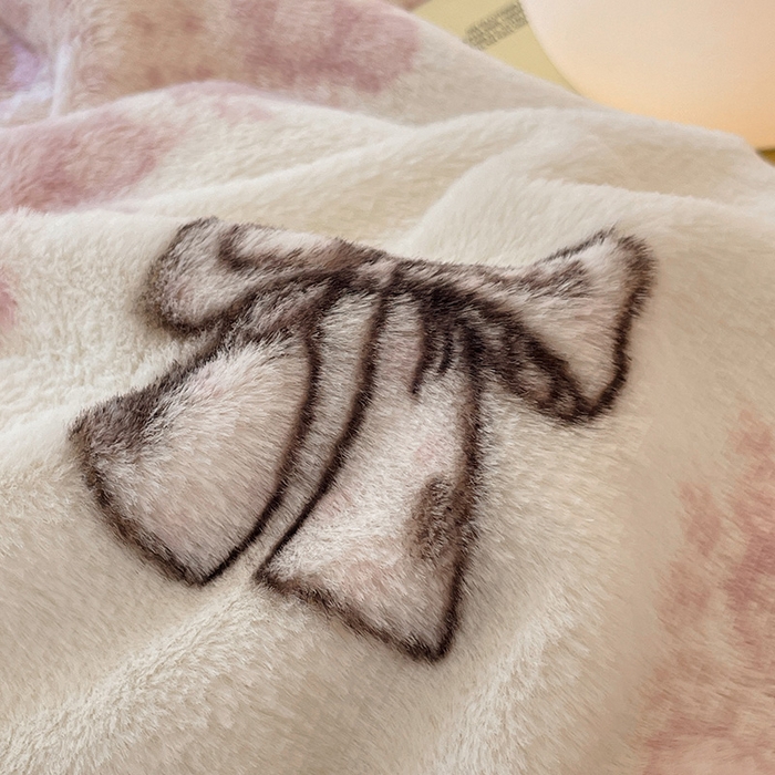 91家纺网 家纺一手货源 找家纺 安哆啦家纺 2025新款高克重兔毛绒印花牛奶绒四件套 蕾丝蝴蝶结