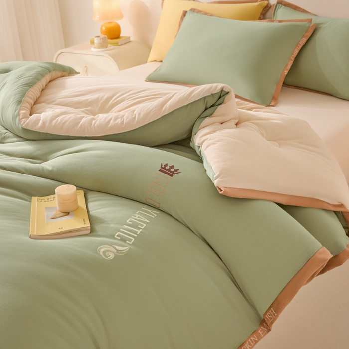 91家纺网 家纺一手货源 找家纺 梵克保罗 2025秋冬新品10A抗菌金乳丝春秋被冬被跨境外贸 金乳丝-米绿色