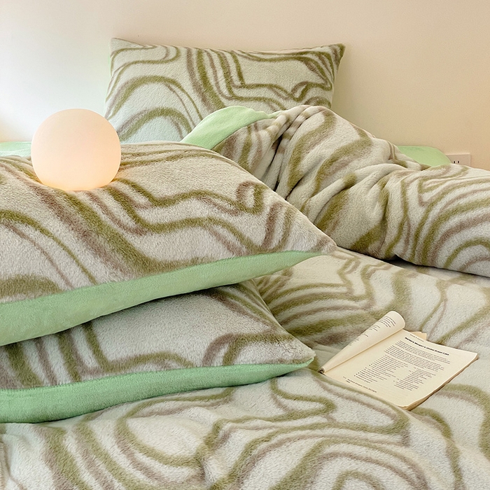 91家纺网 家纺一手货源 找家纺 安哆啦家纺 2025新款高克重兔毛绒印花牛奶绒四件套 绿意