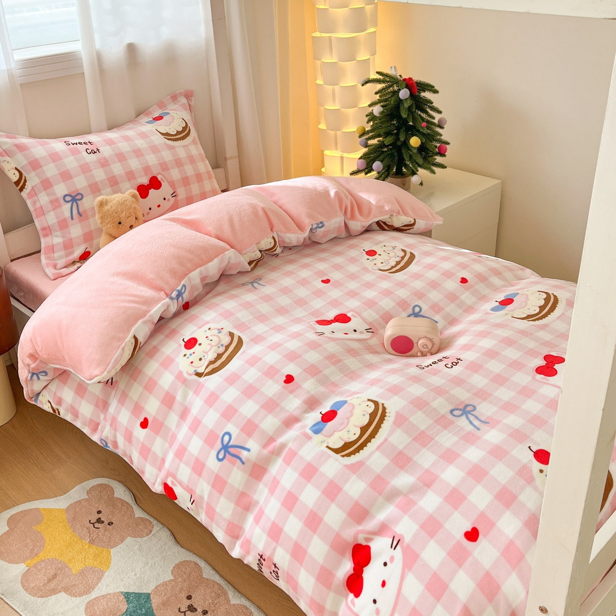 91家纺网 家纺一手货源 找家纺 寻米 2025新款高克重加厚保暖牛奶绒床笠-宿舍图 小喵浮云卷