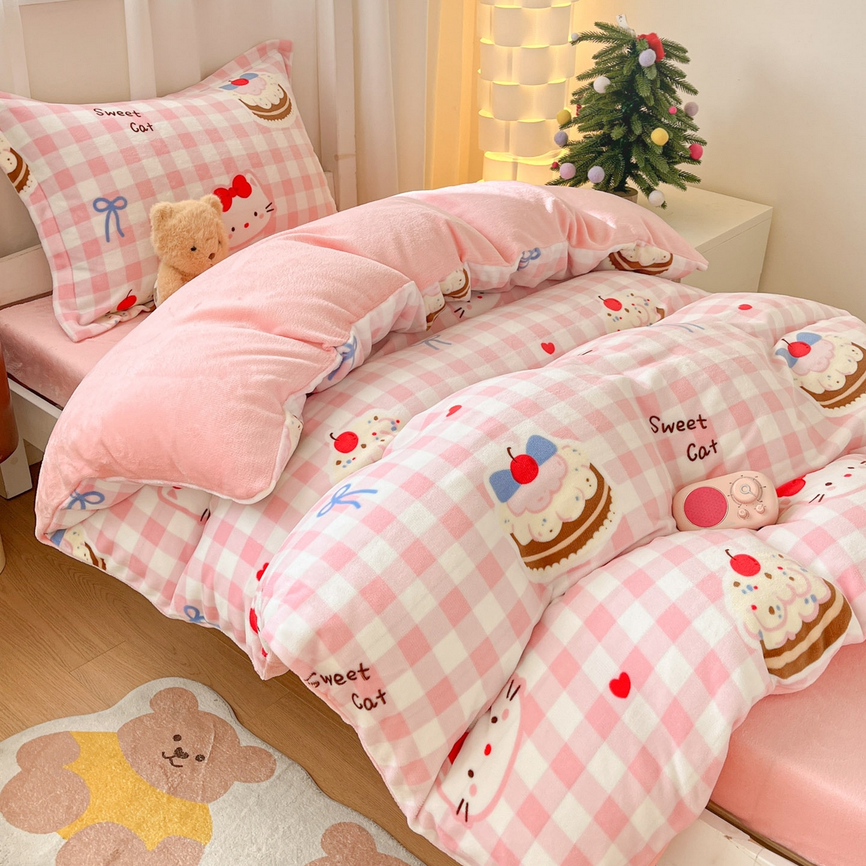 91家纺网 家纺一手货源 找家纺 寻米 2025新款高克重加厚保暖牛奶绒床笠-宿舍图 小喵浮云卷