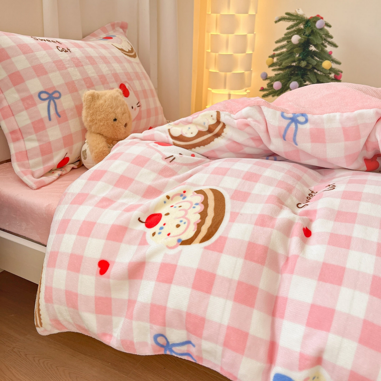 91家纺网 家纺一手货源 找家纺 寻米 2025新款高克重加厚保暖牛奶绒床笠-宿舍图 小喵浮云卷