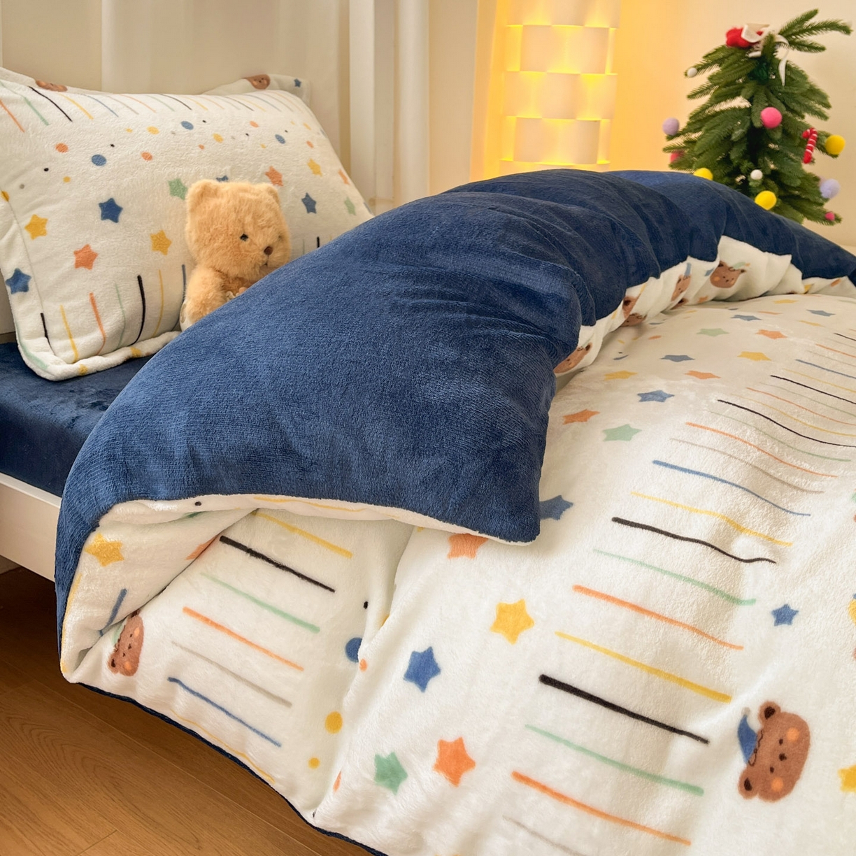 91家纺网 家纺一手货源 找家纺 寻米 2025新款高克重加厚保暖牛奶绒床笠-宿舍图 小熊维尼