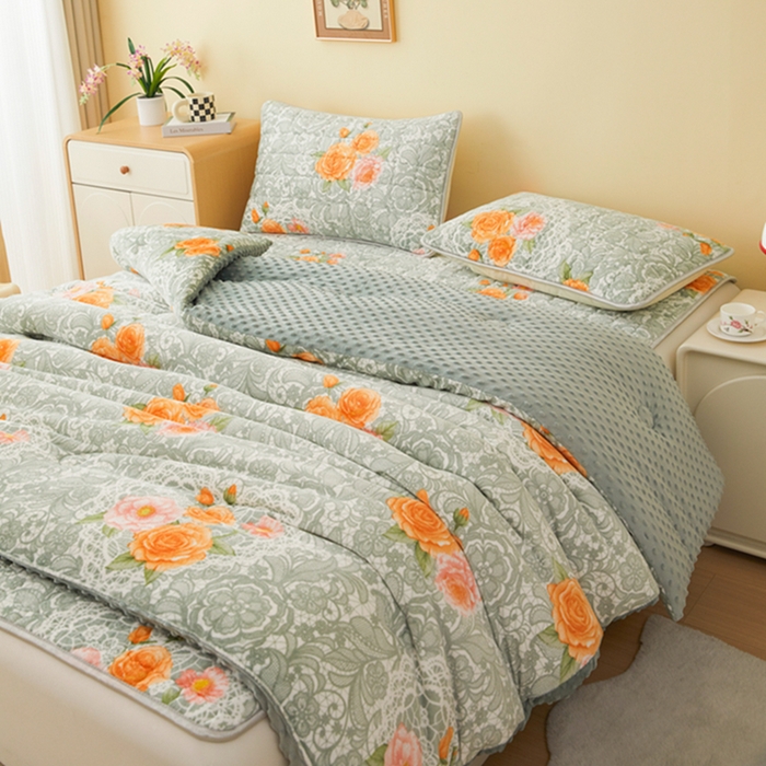 91家纺网 家纺一手货源 找家纺 柏薇 2025新款A类牛奶绒豆豆绒加厚冬被被子被芯 玫瑰恋人黄