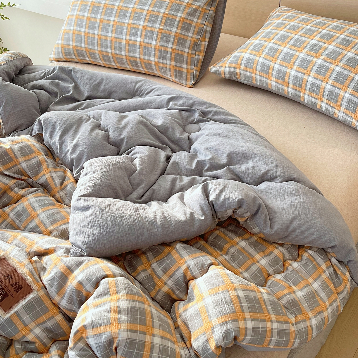 91家纺网 家纺一手货源 找家纺 梵克保罗 2025秋冬新款10A抗菌云格子春秋被冬被被芯跨境外贸 蓝灰格