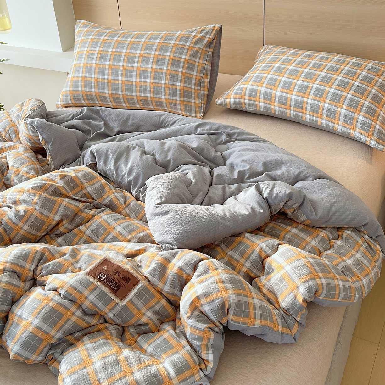 91家纺网 家纺一手货源 找家纺 梵克保罗 2025秋冬新款10A抗菌云格子春秋被冬被被芯跨境外贸 蓝灰格