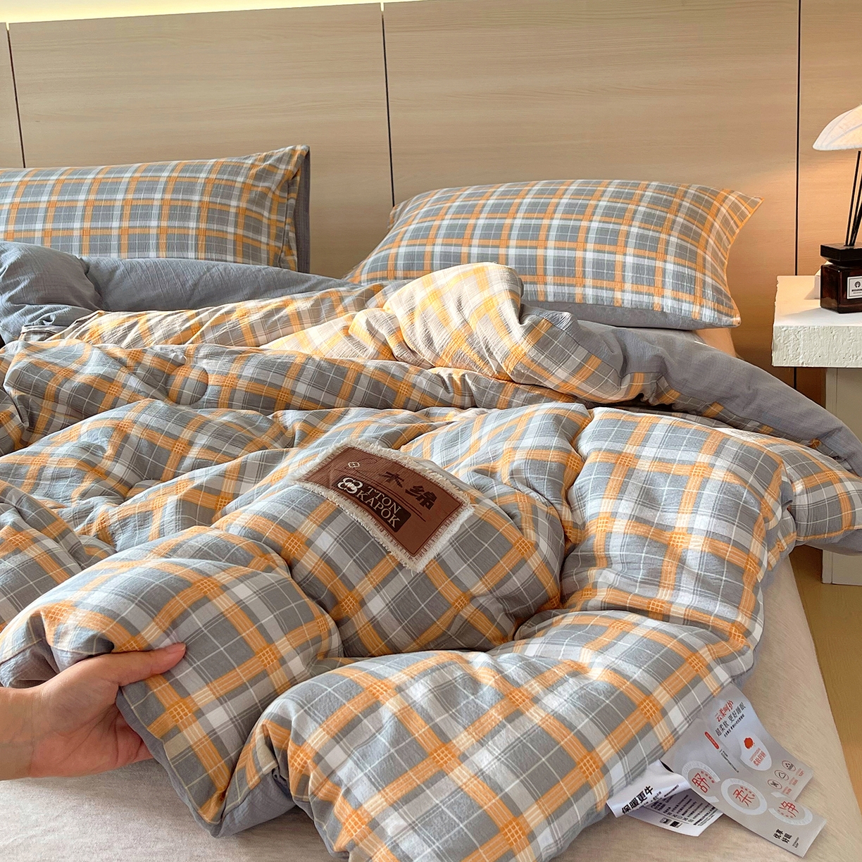 91家纺网 家纺一手货源 找家纺 梵克保罗 2025秋冬新款10A抗菌云格子春秋被冬被被芯跨境外贸 蓝灰格