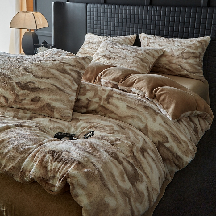 91家纺网 家纺一手货源 找家纺 （总）缘生活 2025新款消光印花绒四件套年轻时尚