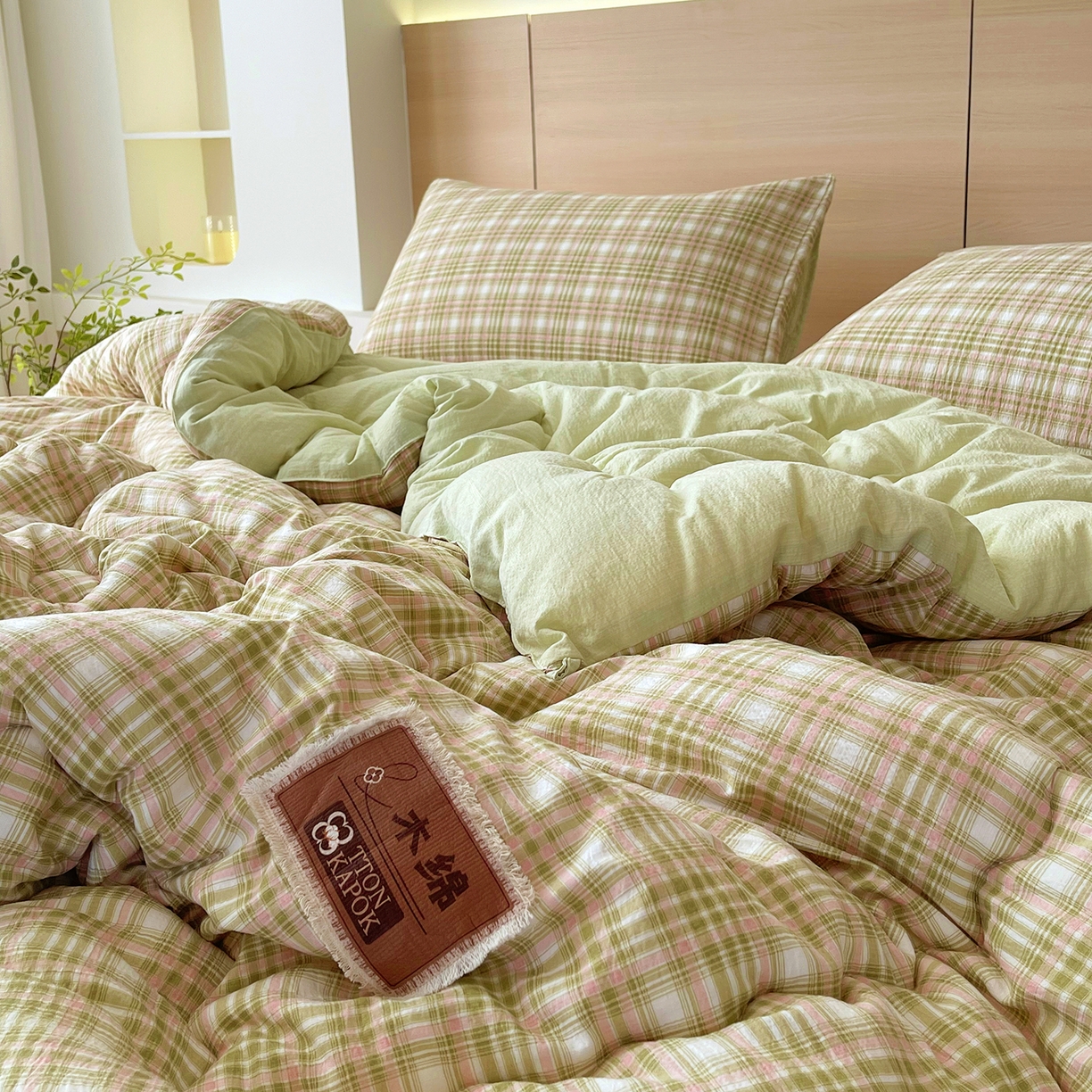 91家纺网 家纺一手货源 找家纺 梵克保罗 2025秋冬新款10A抗菌云格子春秋被冬被被芯跨境外贸 绿粉格