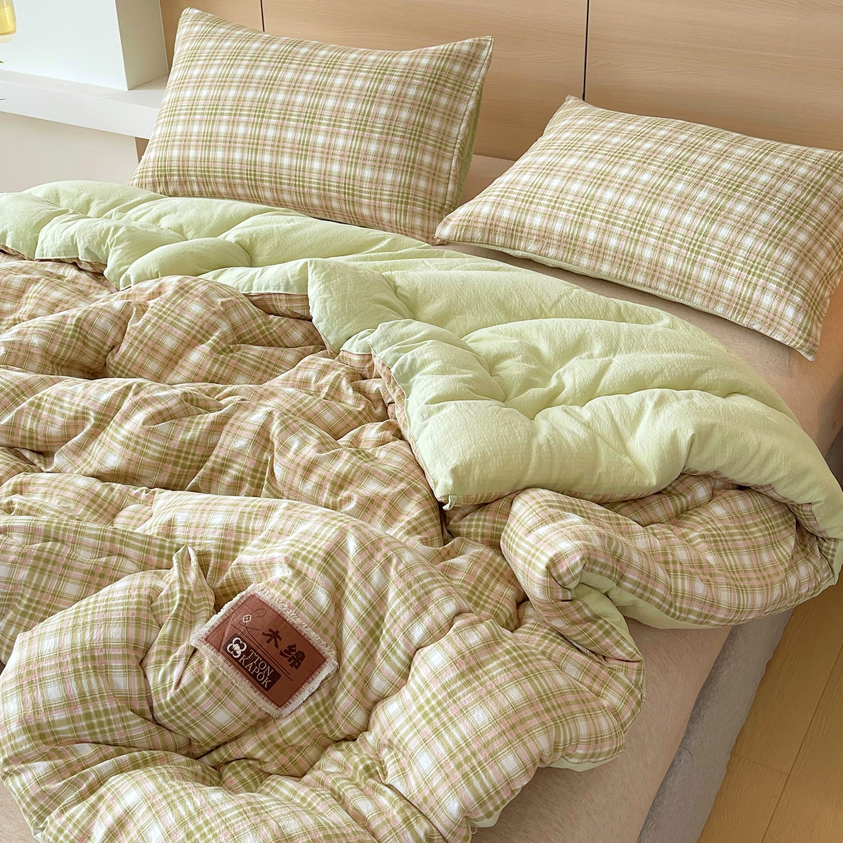 91家纺网 家纺一手货源 找家纺 梵克保罗 2025秋冬新款10A抗菌云格子春秋被冬被被芯跨境外贸 绿粉格