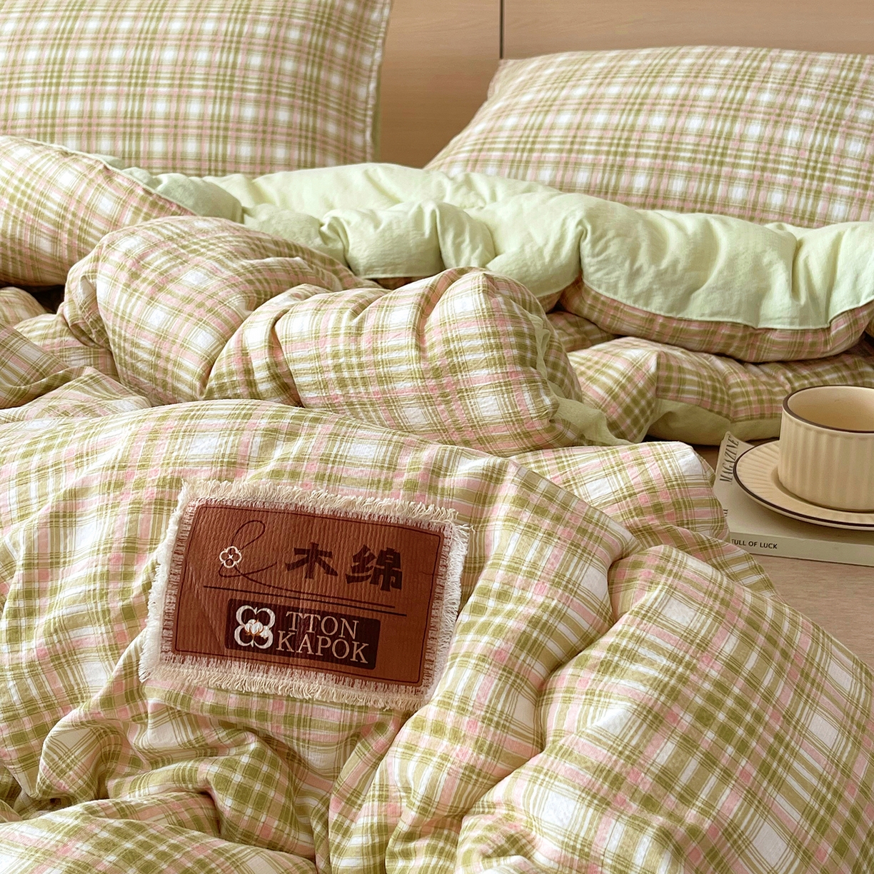 91家纺网 家纺一手货源 找家纺 梵克保罗 2025秋冬新款10A抗菌云格子春秋被冬被被芯跨境外贸 绿粉格