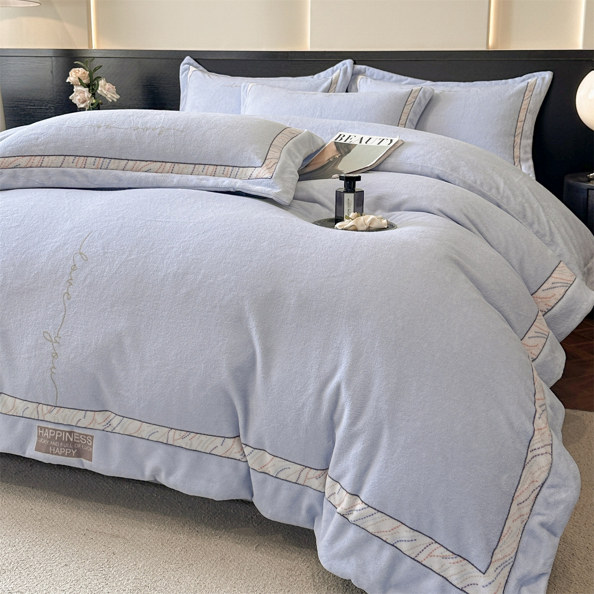 91家纺网 家纺一手货源 找家纺 星座家纺 2025新款轻奢牛奶绒四件套-极简系列 冰雾蓝