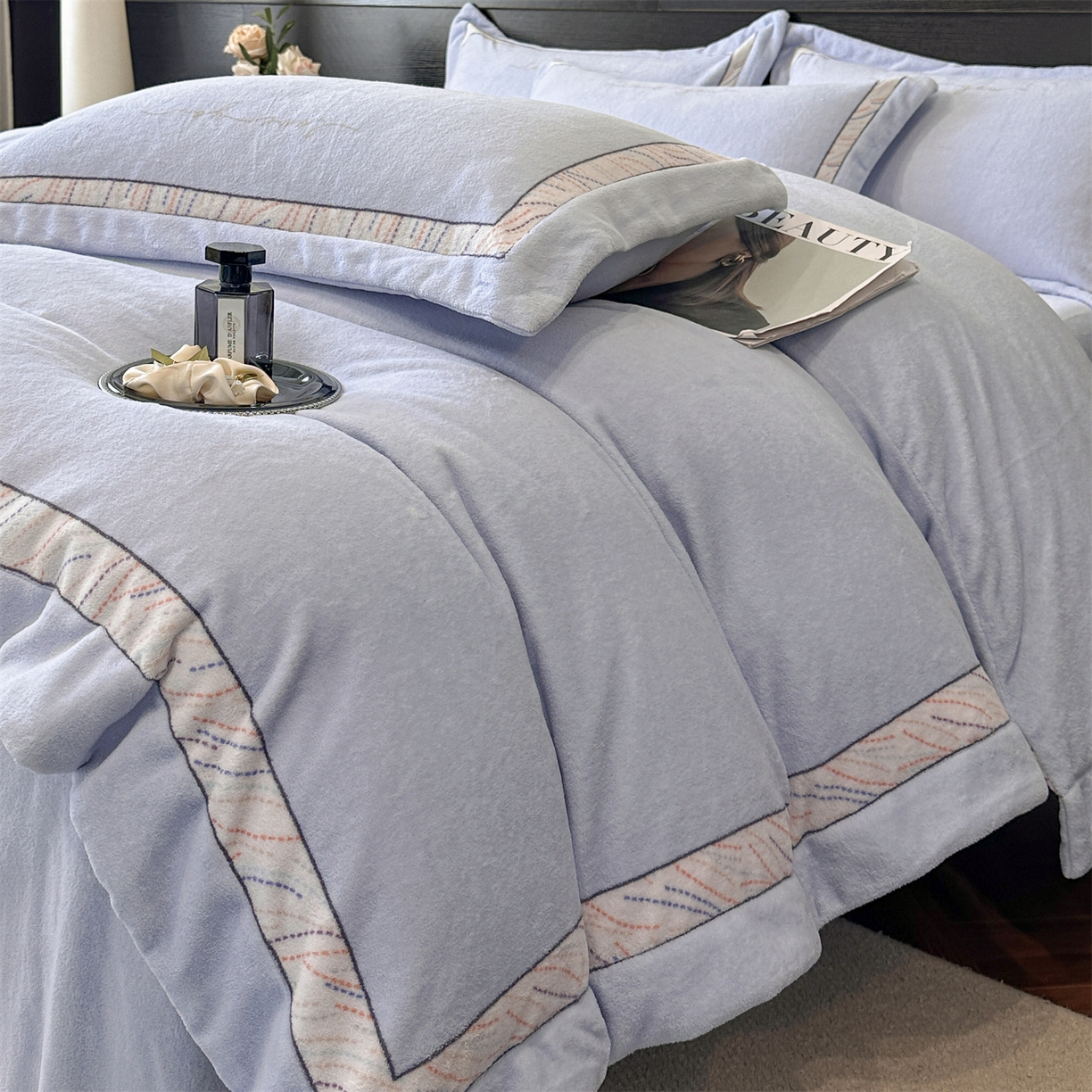 91家纺网 家纺一手货源 找家纺 星座家纺 2025新款轻奢牛奶绒四件套-极简系列 冰雾蓝