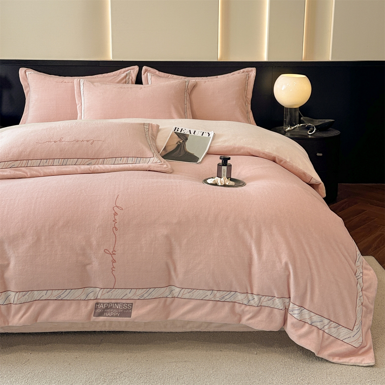 91家纺网 家纺一手货源 找家纺 星座家纺 2025新款轻奢牛奶绒四件套-极简系列 蜜桃粉