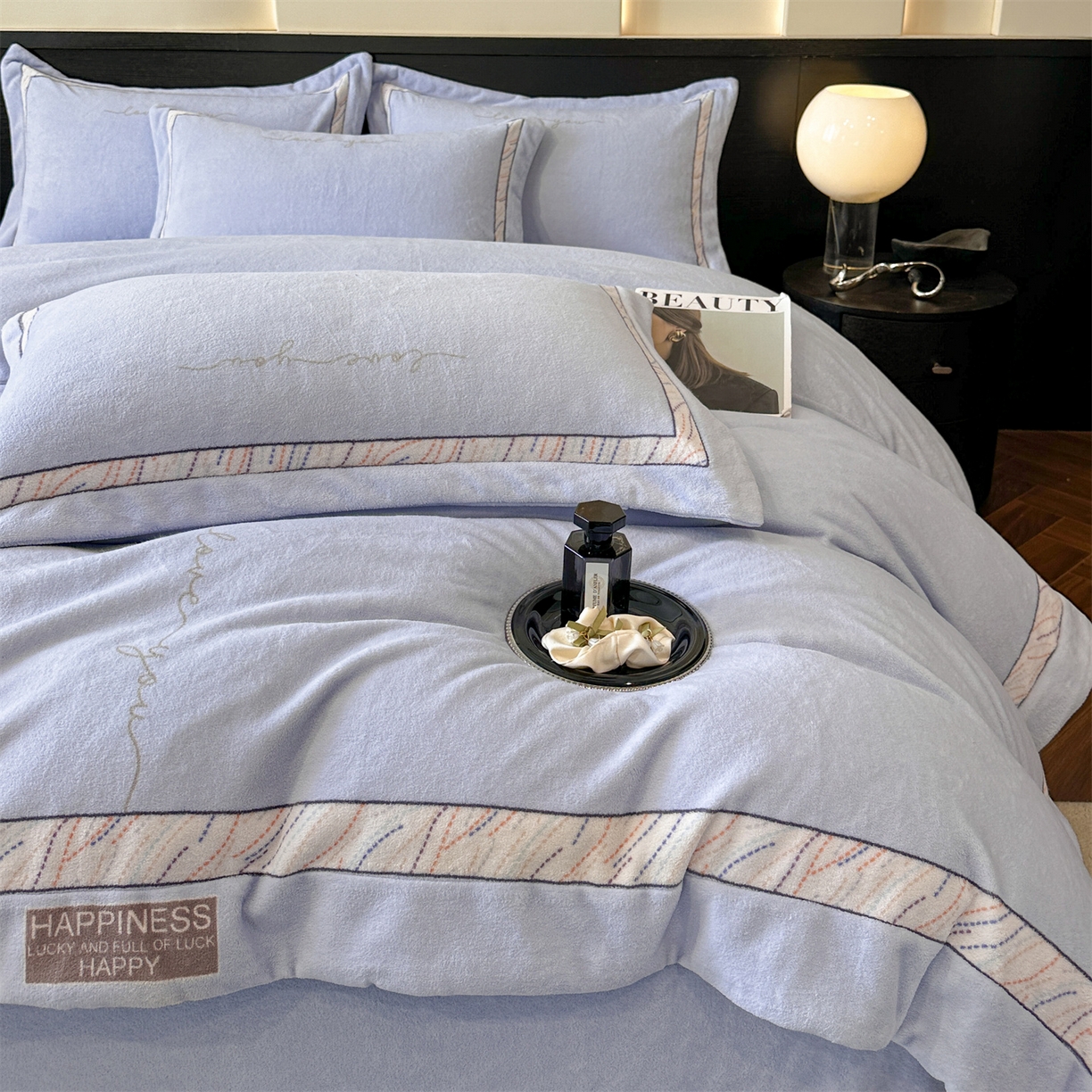 91家纺网 家纺一手货源 找家纺 星座家纺 2025新款轻奢牛奶绒四件套-极简系列 冰雾蓝