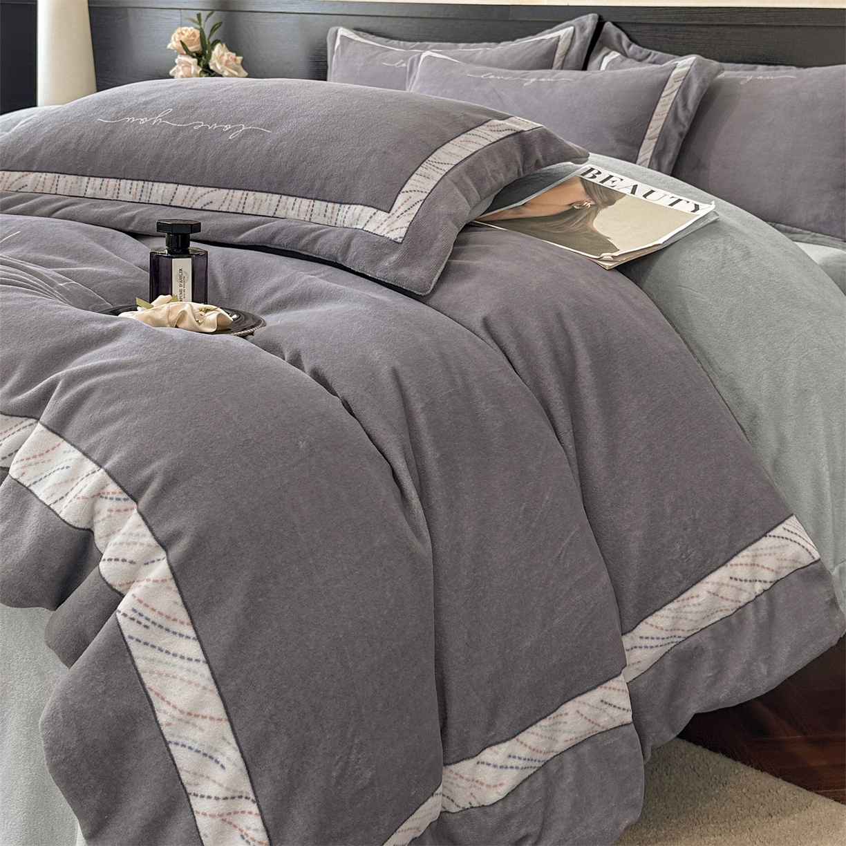 91家纺网 家纺一手货源 找家纺 星座家纺 2025新款轻奢牛奶绒四件套-极简系列 绅士灰