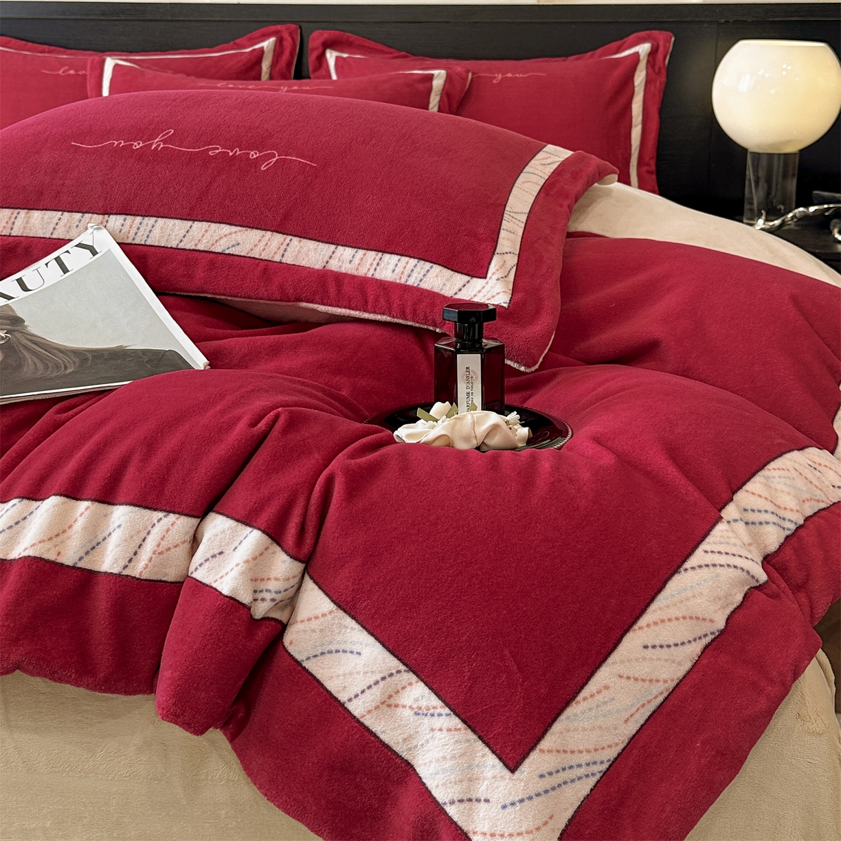 91家纺网 家纺一手货源 找家纺 星座家纺 2025新款轻奢牛奶绒四件套-极简系列 朱砂红