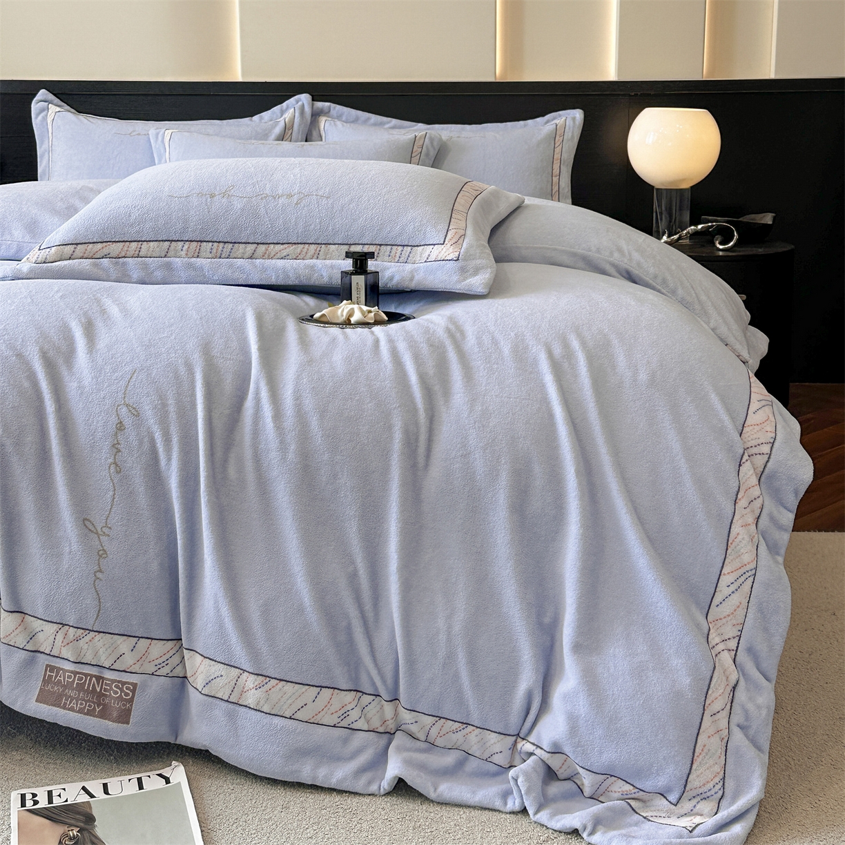 91家纺网 家纺一手货源 找家纺 星座家纺 2025新款轻奢牛奶绒四件套-极简系列 冰雾蓝