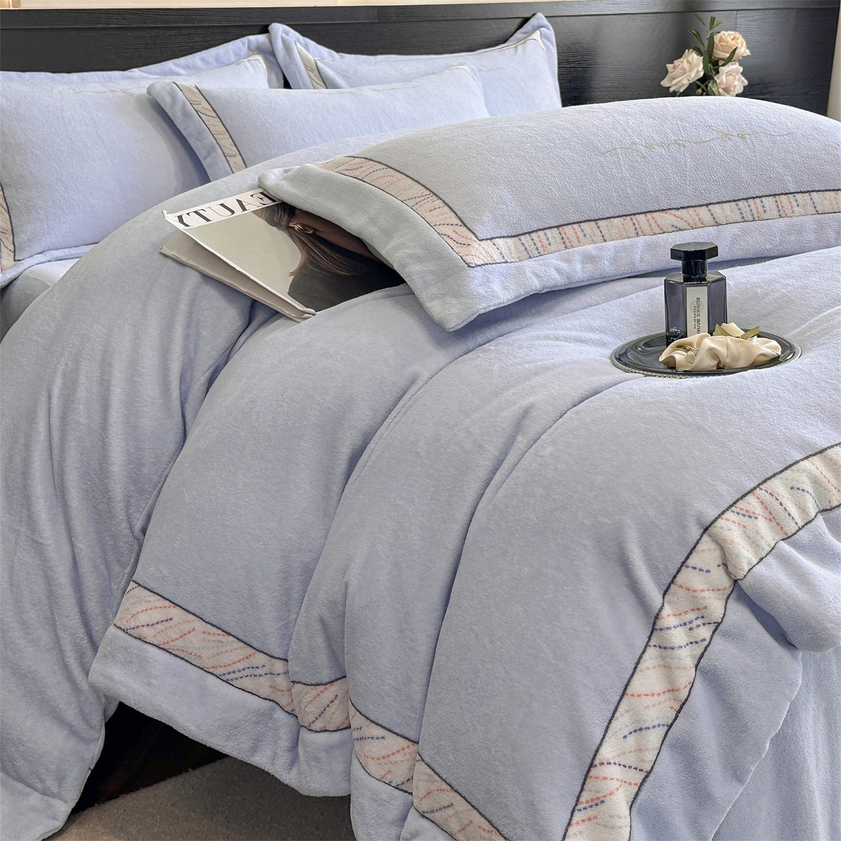 91家纺网 家纺一手货源 找家纺 星座家纺 2025新款轻奢牛奶绒四件套-极简系列 冰雾蓝