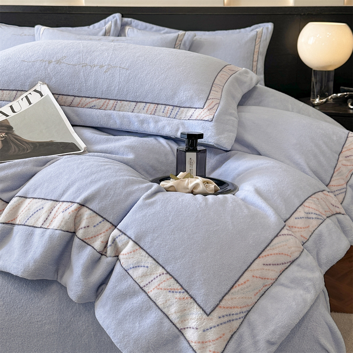 91家纺网 家纺一手货源 找家纺 星座家纺 2025新款轻奢牛奶绒四件套-极简系列 冰雾蓝