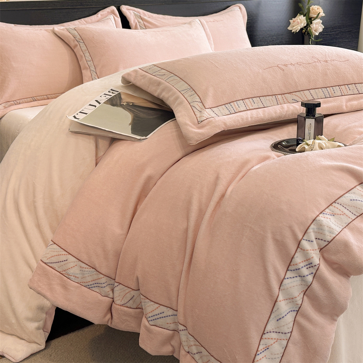 91家纺网 家纺一手货源 找家纺 星座家纺 2025新款轻奢牛奶绒四件套-极简系列 蜜桃粉