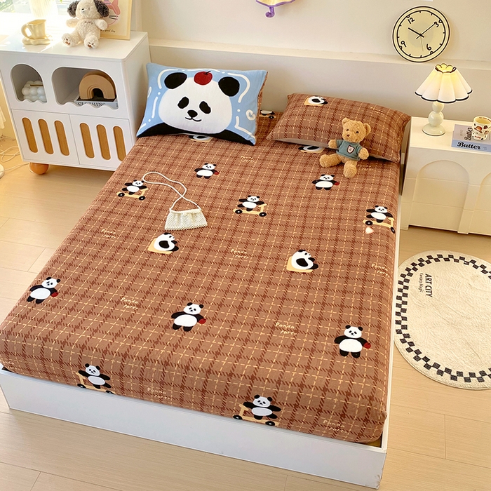 91家纺网 家纺一手货源 找家纺 葡萄家 2025年新款牛奶绒印花单床笠萌系卡通床笠款 滑板熊猫