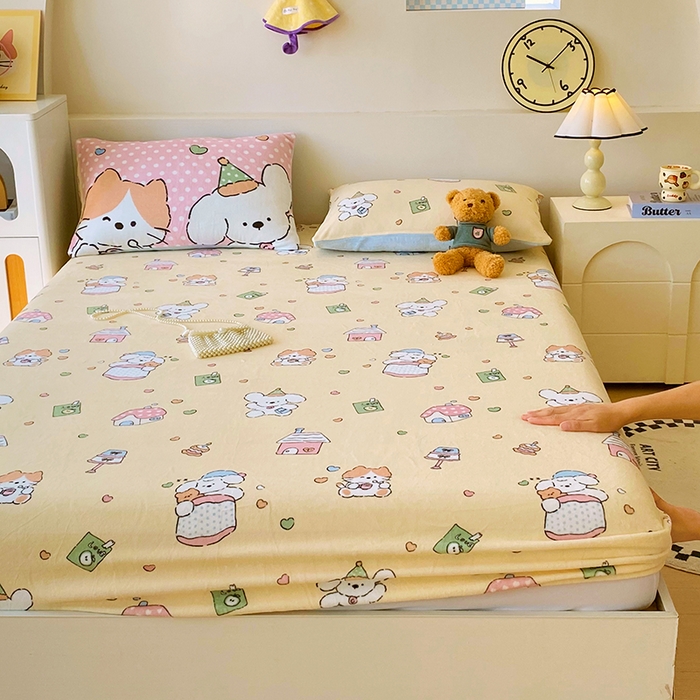 91家纺网 家纺一手货源 找家纺 葡萄家 2025年新款牛奶绒印花单床笠萌系卡通床笠款 卡通乐园