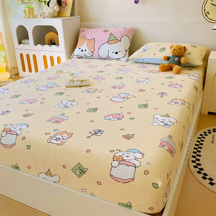 91家纺网 家纺一手货源 找家纺 葡萄家 2025年新款牛奶绒印花单床笠萌系卡通床笠款 卡通乐园