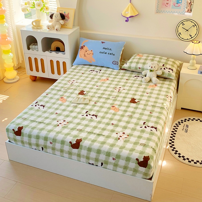 91家纺网 家纺一手货源 找家纺 葡萄家 2025年新款牛奶绒印花单床笠萌系卡通床笠款 莫妮卡