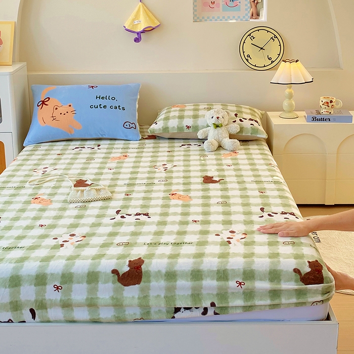 91家纺网 家纺一手货源 找家纺 葡萄家 2025年新款牛奶绒印花单床笠萌系卡通床笠款 莫妮卡