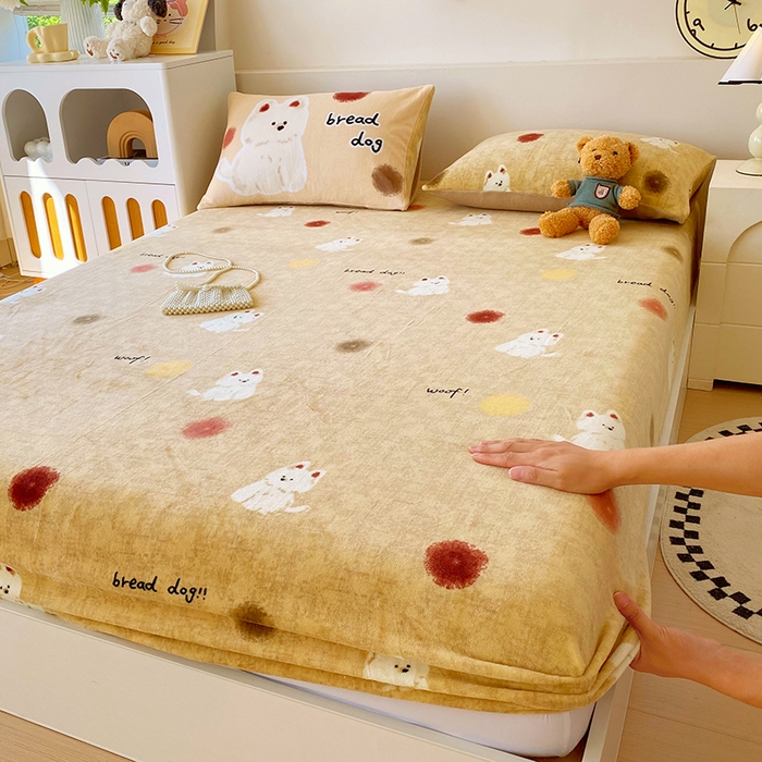 葡萄家 2025年新款牛奶绒印花单床笠萌系卡通床笠款 泡芙狗