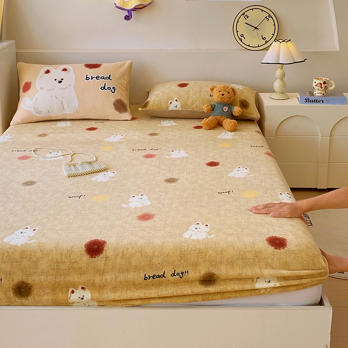 91家纺网 家纺一手货源 找家纺 葡萄家 2025年新款牛奶绒印花单床笠萌系卡通床笠款 泡芙狗