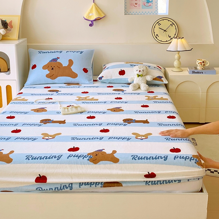 91家纺网 家纺一手货源 找家纺 葡萄家 2025年新款牛奶绒印花单床笠萌系卡通床笠款 俏皮狗