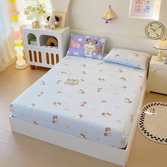 91家纺网 家纺一手货源 找家纺 葡萄家 2025年新款牛奶绒印花单床笠萌系卡通床笠款 软萌猫蓝