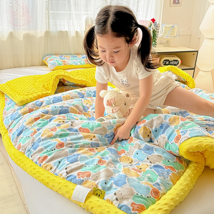 91家纺网 家纺一手货源 找家纺 十九色 2025秋冬新款全棉豆豆被春秋被被子被芯 蓝鼠宝宝