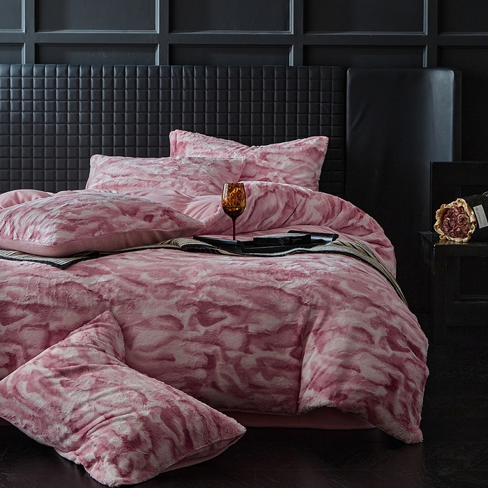 91家纺网 家纺一手货源 找家纺 缘生活 2025新款消光印花绒四件套年轻时尚 消光印花绒-粉色