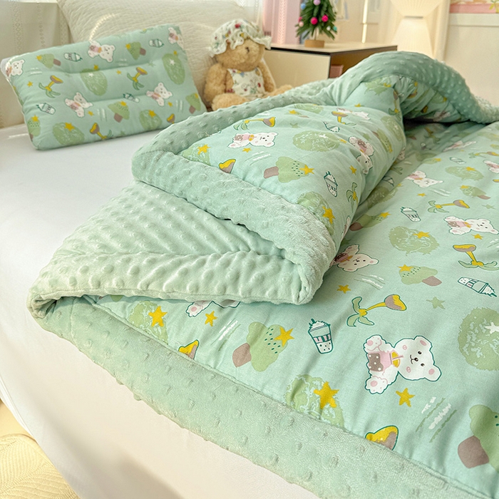 91家纺网 家纺一手货源 找家纺 十九色 2025秋冬新款全棉豆豆被春秋被被子被芯 慕斯熊