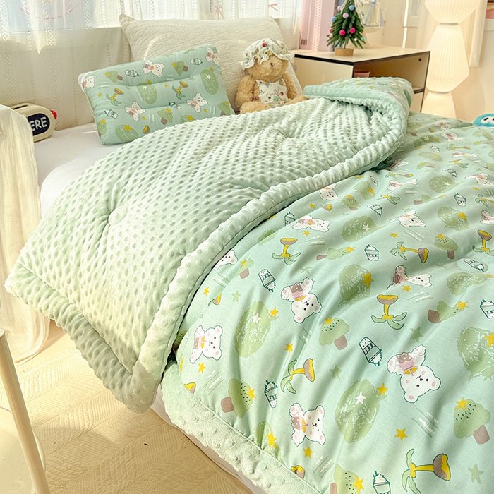 91家纺网 家纺一手货源 找家纺 十九色 2025秋冬新款全棉豆豆被春秋被被子被芯 慕斯熊