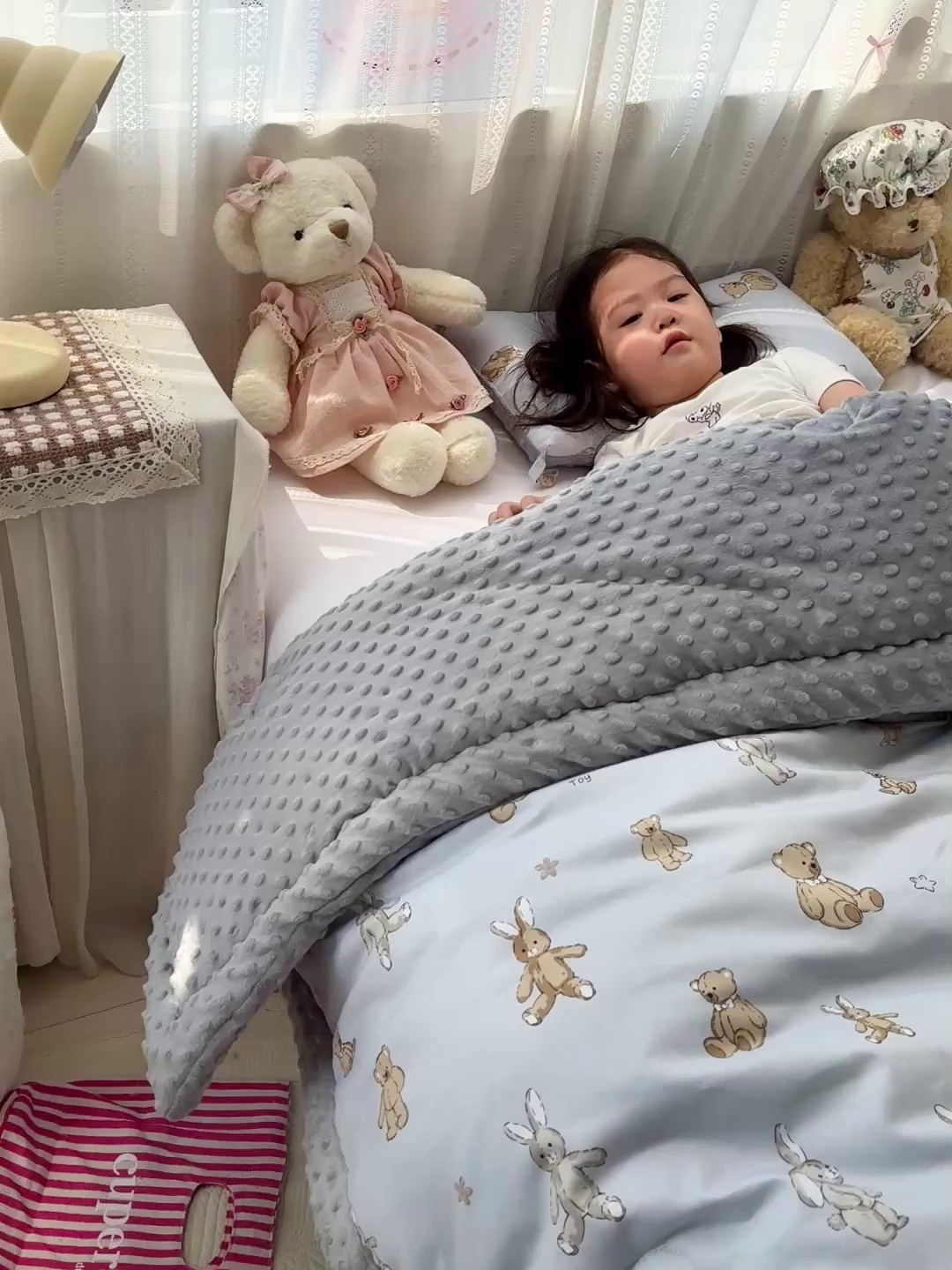 91家纺网 家纺一手货源 找家纺 十九色 2025秋冬新款全棉豆豆被春秋被被子被芯 小布偶